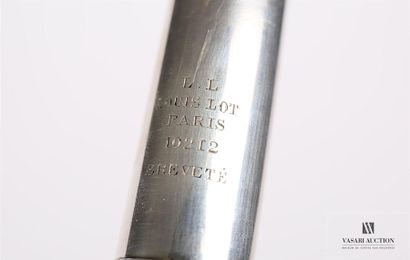 null LOUIS LOT
Flûte traversière en métal argenté marquée L. L. Louis Lot Paris 10212...