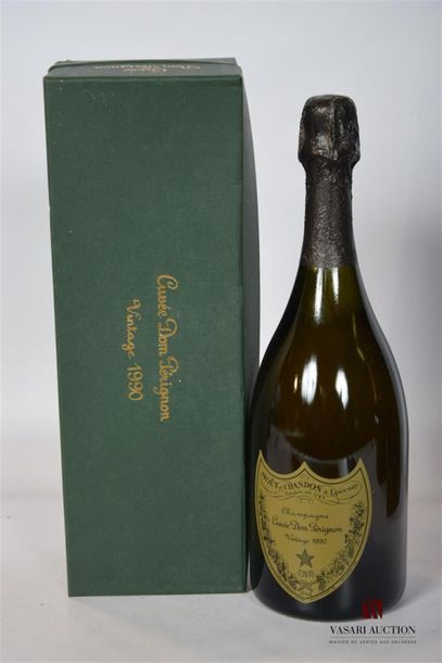 null 1 Blle 	Champagne DOM PÉRIGNON		1990
	Présentation et niveau, impeccables; Etui...