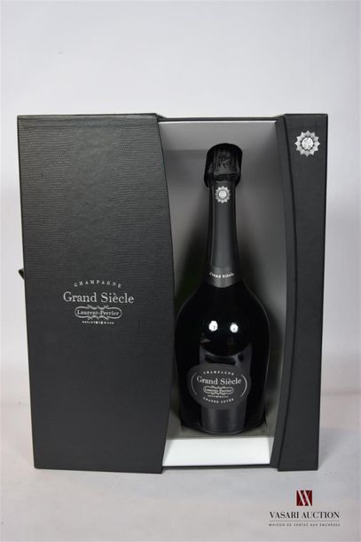 null 1 Blle	Champagne LAURENT-PERRIER Grand Siècle "Grande Cuvée"		NM
	Présentation...