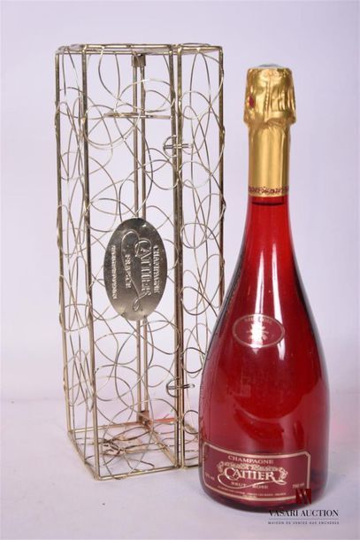 null 1 Blle	Champagne CATTIER Brut Rosé		NM
	Bouteille spéciale en verre rouge, présentée...