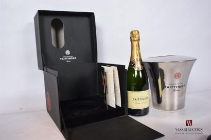 null 1 Blle	Champagne TAITTINGER Cuvée Prestige Brut		NM
	Très belle présentation...