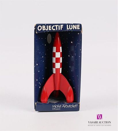 null AROUTCHEFF - HERGÉ / TINTIN
Figurine en bois laqué figurant la Fusée Lunaire
Boite...