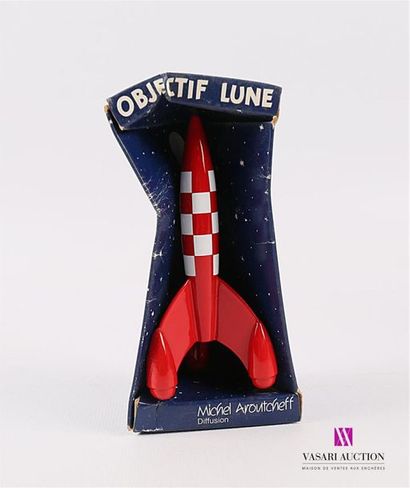 null AROUTCHEFF - HERGÉ / TINTIN
Figurine en bois laqué figurant la Fusée Lunaire
Boite...