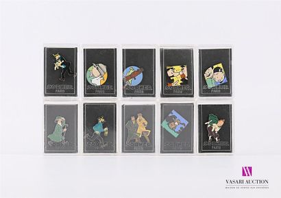 null CORNER Paris
Lot de dix pin's illustrant les aventures de Tintin
Dans leurs...