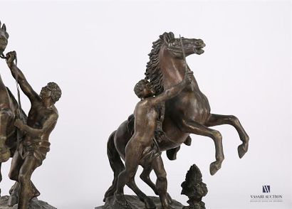 null COUSTOU Guillaume (1677-1746), d'après
Les chevaux de Marly
Paire de sujets...
