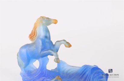 null DAUM FRANCE
Vide poche en pâte de verre teintée bleu et orangé figurant un cheval...