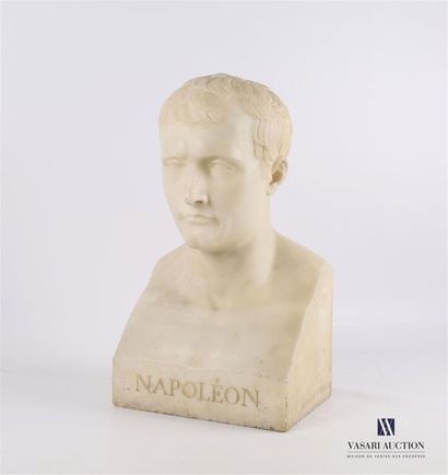 null CANOVA Antonio (1757-1822)
Napoléon Empereur
Buste en marbre blanc
Signé sur...