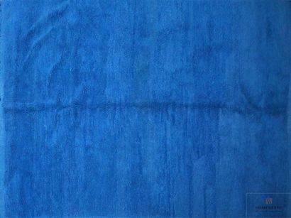 null MOYEN ATLAS 
Tapis en laine épaisse bleu azure
(salissures)
295 x 209,5 cm