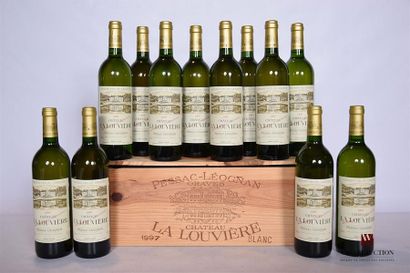 null 12 Blles	CH. LA LOUVIÈRE	Graves blanc	1997
	Présentation, niveau et couleur,...