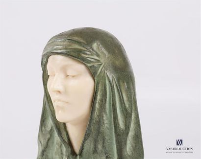 null GENNARELLI Amédéo (1881-1943)
Visage de femme en ivoire et bronze
Signé au dos
Socle...