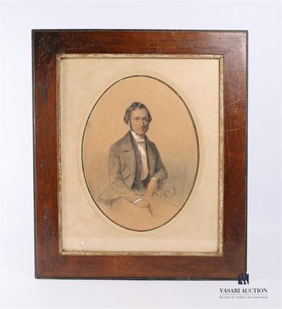 null École française du XIXème siècle
Portrait d'un gentilhomme
Fusain avec rehauts...