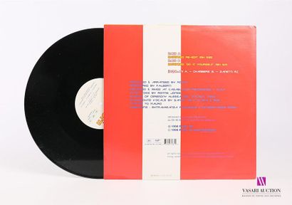 null SUPERBOY - Tuttifrutti 
1 Disque Maxi 45T sous pochette cartonnée
Label : PODIS...
