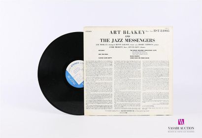 null ART BLAKEY AND THE JAZZ MESSENGERS - Moanin 
1 Disque 33T sous pochette cartonnée...