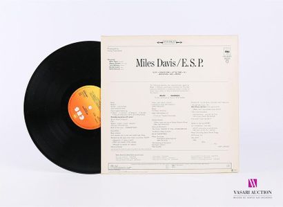 null MILES DAVIS - E.S.P.
1 Disque 33T sous pochette cartonnée
Label : CBS - 85559
Fab....