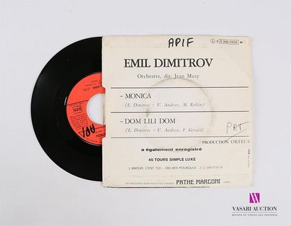 null EMIL DIMITROV
1 Disque 45T sous pochette cartonnée
Label : PATHE - 2C 006-11.370...
