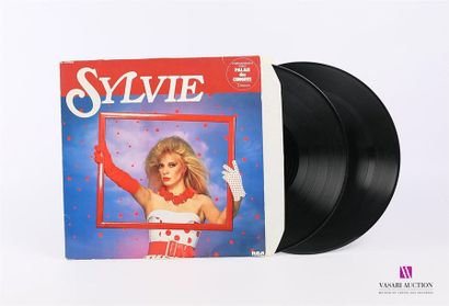 null SYLVIE 
2 Disques 33T sous pochette cartonnée
Label : RCA NL 70106
Fab. Allemagne
Etat...