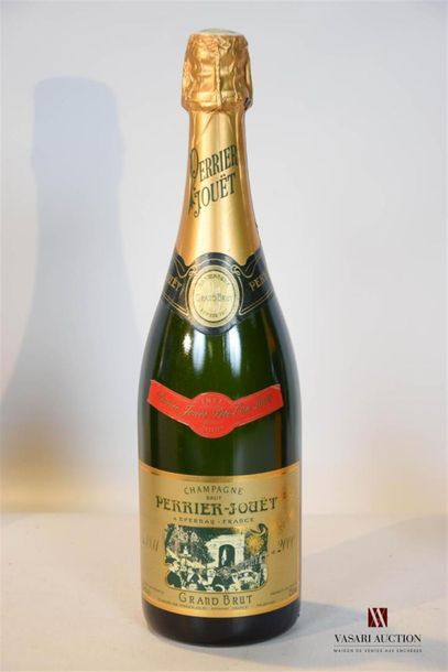 null 1 Blle	Champagne PERRIER JOUËT Grand Brut 		NM
	Présentation et niveau, imp...