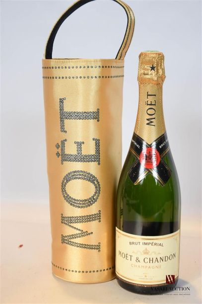 null 1 Blle	Champagne MOËT & CHANDON Brut Impérial		NM
	Présentation et niveau, impeccables....