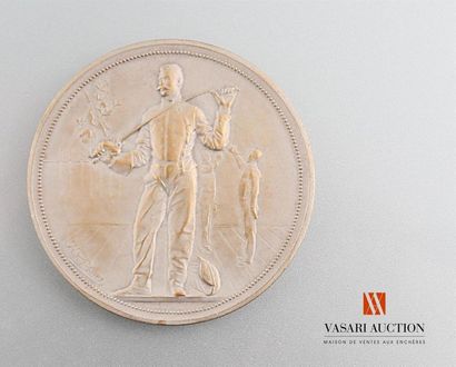 null Escrime - Médaille bronze argenté, 46 mm, gravée par A.Rivet, usure à l'argenture,...