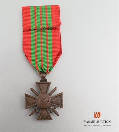 null France - Croix de guerre 1939, version peu courante, TBE

