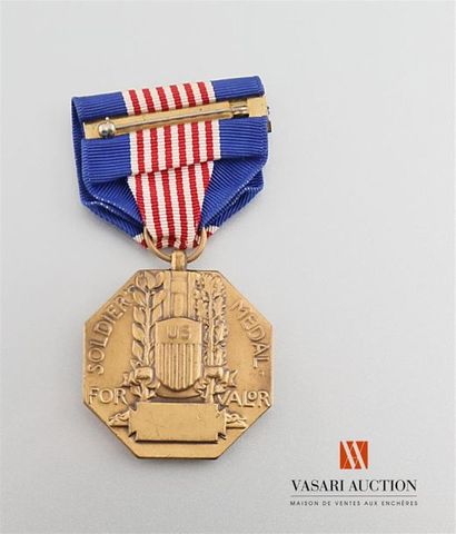 null Etats Unis d'Amérique - Soldier's medal, ruban avec une feuille de chêne pour...