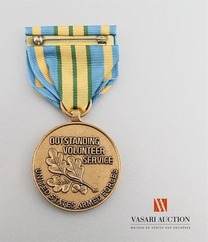 null Etats Unis d'Amérique - Military outstanding volunteer service medal, 34 mm,...