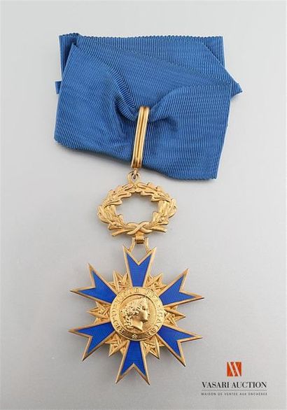 null France - Ordre national du mérite (institué en 1963); cravate de commandeur...