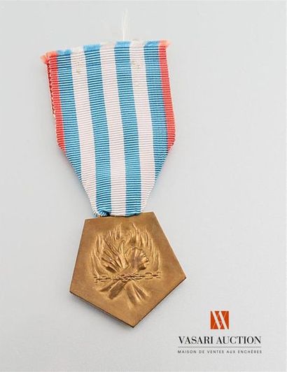 null France - Médaille de la déportation et de l'internement pour faits de résistance,...
