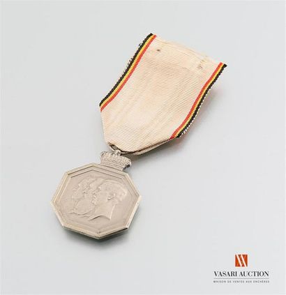 null 
Belgique - Médaille commémorative du centenaire de l'indépendance nationale...