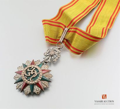 null Tunisie - Ordre du Nichan Iftikhar (ordre de la Fierté, 1837-1957), cravate...