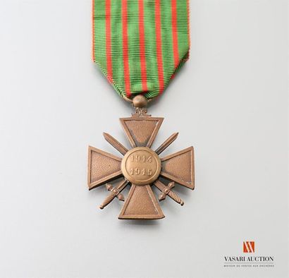 null France: croix de guerre 1914-1915, ruban avec trois étoiles de bronze, ruban...