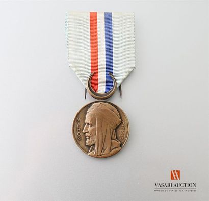 null France: médaille du congrès au Maroc, en 1933, de l'Union Nationale des Officiers...