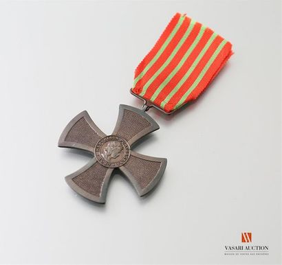 null Portugal - Croix de guerre 1917,croix de 4ème classe, bélière articulée, bronze...