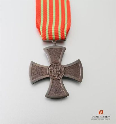 null Portugal - Croix de guerre 1917,croix de 4ème classe, bélière articulée, bronze...
