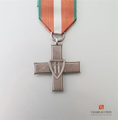 null Pologne - Ordre de la croix de Grünwald, insigne de 3ème classe, TTB SUP
