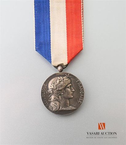 null République francaise - Médaille d'honneur du modèle des affaires étrangères,...