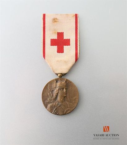 null Association des dames françaises de la croix rouge française, médaille associative...