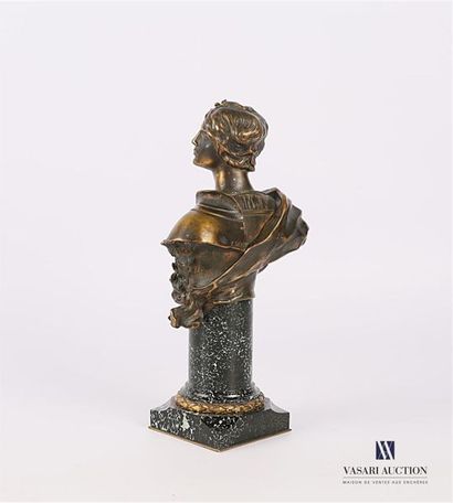 null SICARD François Léon (1862-1934), d'après
Buste de Jeanne d'Arc
Bronze à patine...