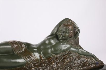 null CHIPARUS Dimitri (1886-1947), d'après
Allégorie de l'été
Bronze à patine verte...