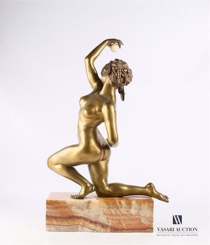 null GORY Affortunato (1895-1925) d'après
Femme nue dansant avec une sphère
Bronze...