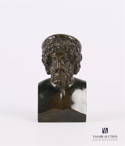 null Sujet en bronze figurant Esculape (Asclépios) 
Fondeur Susse Frères
Marqué au...
