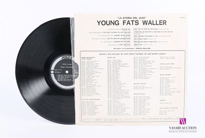 null YOUNG FATS WALLER 
1 Disque 33T sous pochette imprimée et chemise cartonnée
Label...