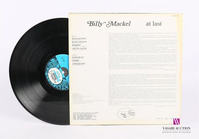 null BILLY MACKEL - At last 
1 Disque 33T sous pochette imprimée et chemise cartonnée
Label...