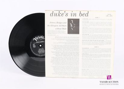 null JOHNNY HODGES - Duke's in bed 
1 Disque 33T sous pochette imprimée et chemise...