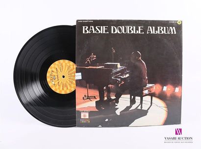 null COUNT BASIE - Basie Double Album
2 Disques 33T sous pochette et chemise cartonnée
Label...
