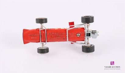 null DINKY TOYS (FR)
FERRAI V12-F1 - 1422 - couleur rouge
(usures, éléments à refixer,...