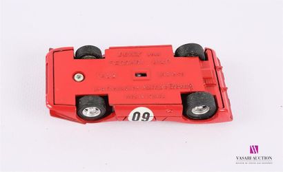 null DINKY TOYS (FR)
FERRARI 312P - 1432 - couleur rouge
(usures, sans boite)