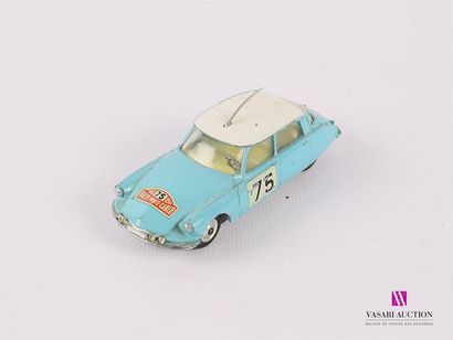 null CORGI TOYS (GB)
CITROEN DS 19 - couleur bleu ciel
(usures, rayures, sans bo...