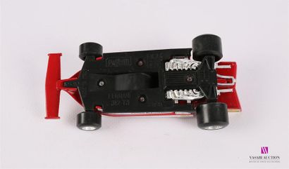 null POLISTILL (ITALIE)
FERRARI 312 T3 - couleur rouge - échelle 1/32
(usures et...