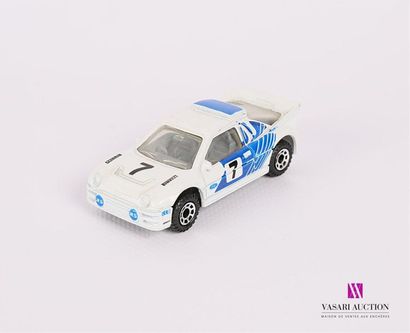 null MATCHBOX (CHINE)
FORD RS 200 - couleur blanche
(petites usures)